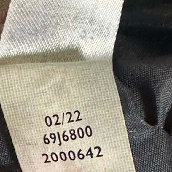 Tommy Hilfiger Embossed Logo Wristlet Clutch - Nude Beige Faux Leather Zip Pouch - Picture 6 of 8